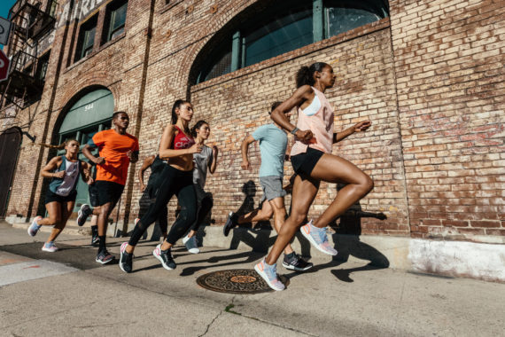 Le sneaker Ultraboost 19 di Adidas