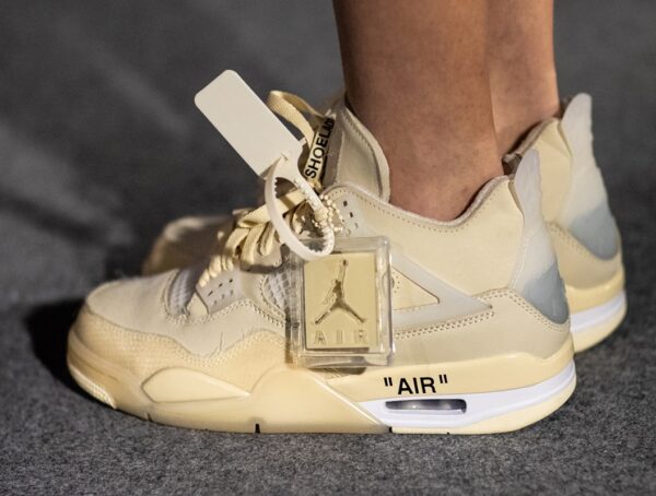 jordan per off white prezzo